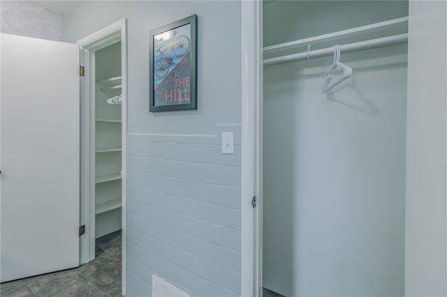 808 NW 8th Street, Bentonville, AR 72712