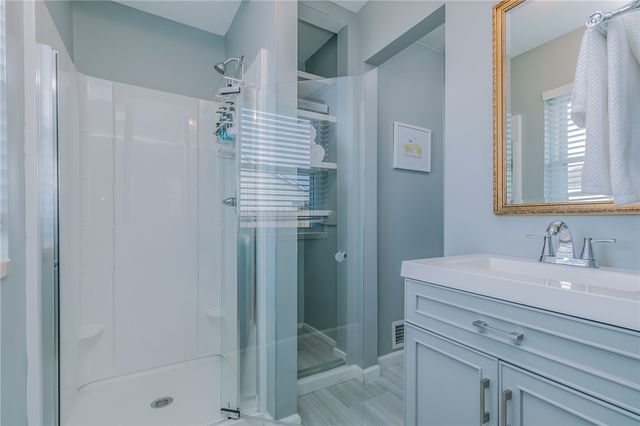 808 NW 8th Street, Bentonville, AR 72712