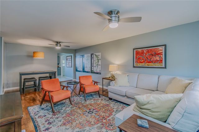 808 NW 8th Street, Bentonville, AR 72712