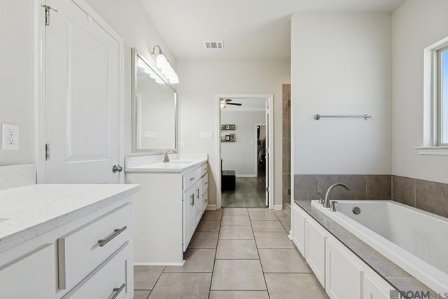 14250 Kaden Creek Dr, Walker, LA 70785