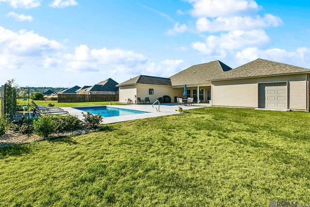 14250 Kaden Creek Dr, Walker, LA 70785