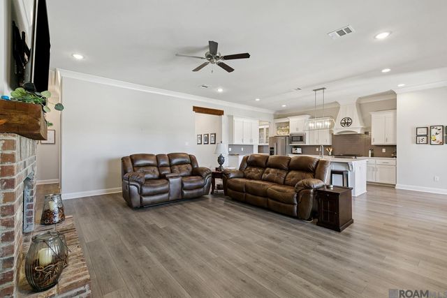 14250 Kaden Creek Dr, Walker, LA 70785