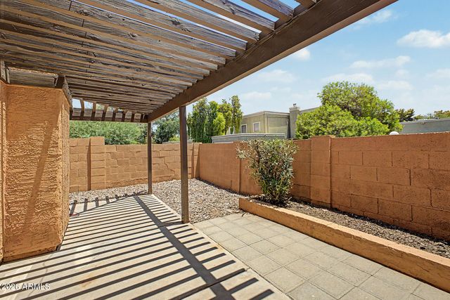 815 E GROVERS Avenue 12, Phoenix, AZ 85022