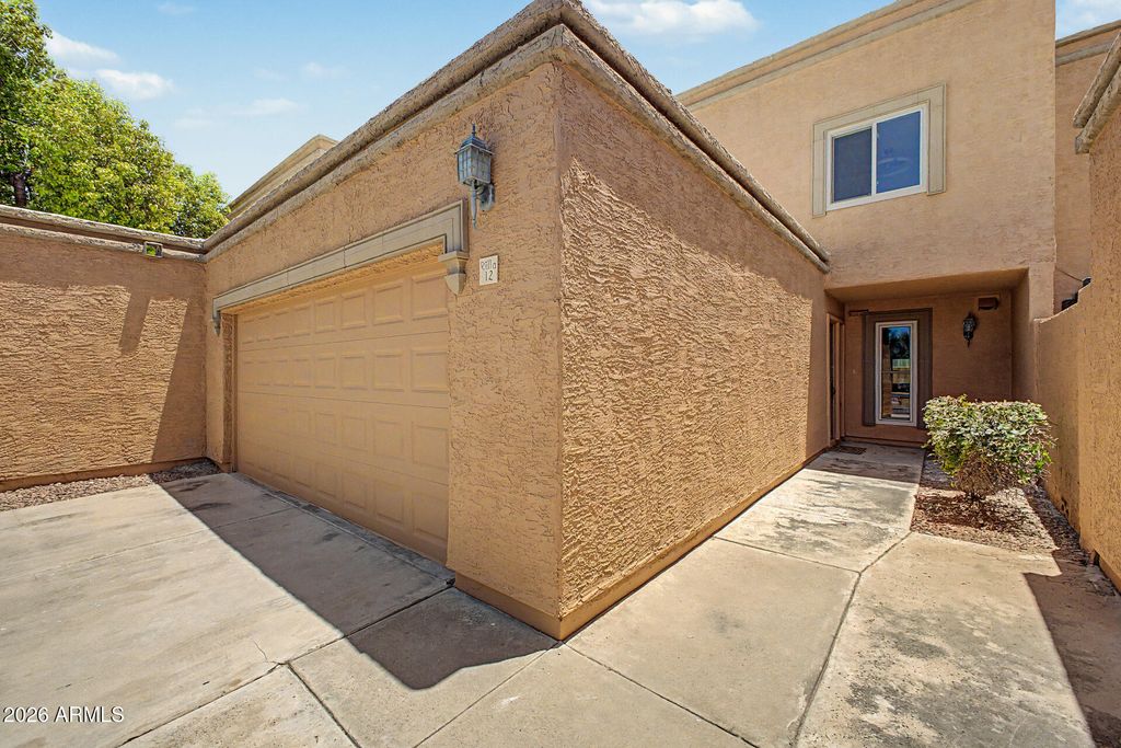 815 E GROVERS Avenue 12, Phoenix, AZ 85022