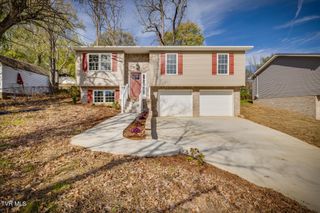 1950 West Stone West Drive, Kingsport, TN 37660
