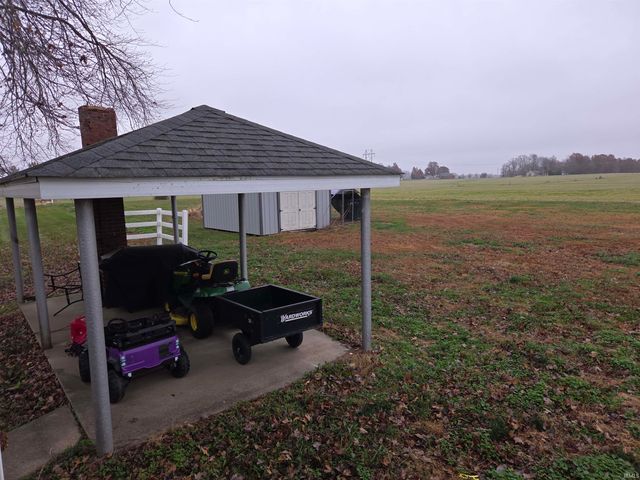 11242 E 50 S. Road, Oakland City, IN 47660