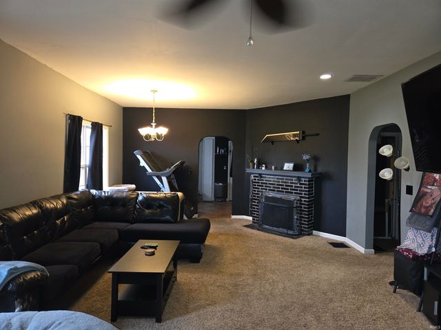 11242 E 50 S. Road, Oakland City, IN 47660