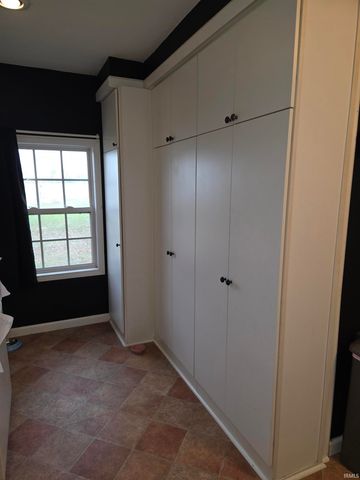 11242 E 50 S. Road, Oakland City, IN 47660