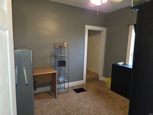 11242 E 50 S. Road, Oakland City, IN 47660