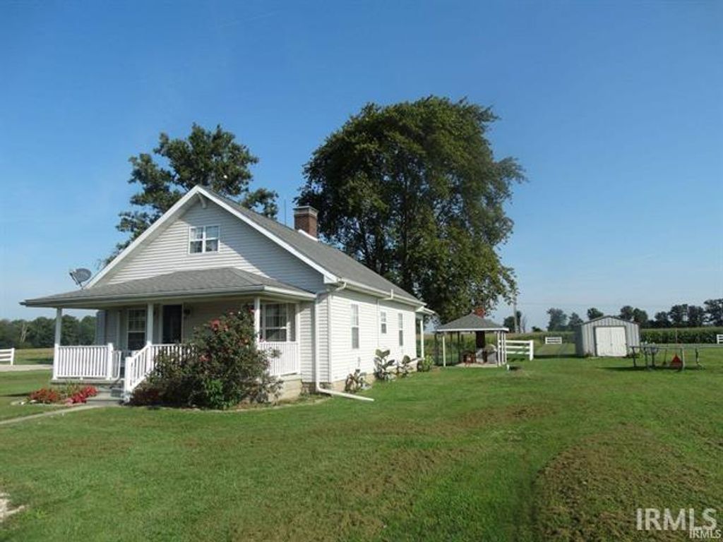 11242 E 50 S. Road, Oakland City, IN 47660