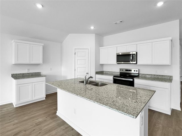 551 Raegan Street, Prairie Grove, AR 72753