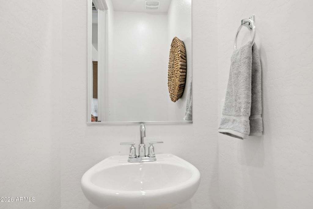 Image 17 of property listing at 17500 W ILLINI Street, Goodyear, AZ 85338