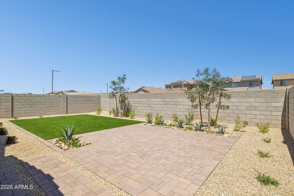 Image 27 of property listing at 17500 W ILLINI Street, Goodyear, AZ 85338