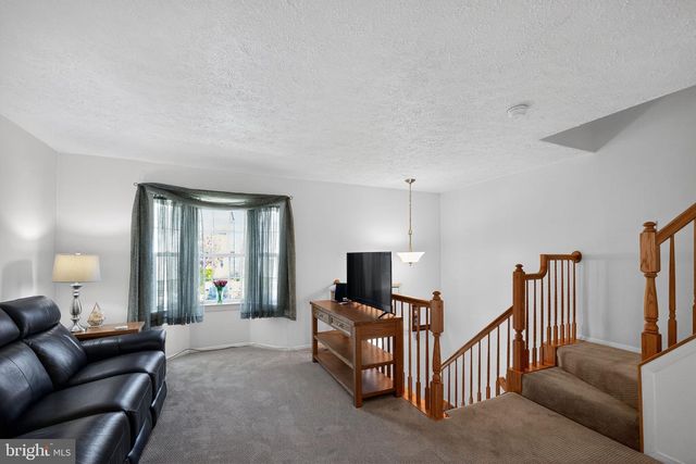 421 KOSOAK RD, Baltimore, MD 21220