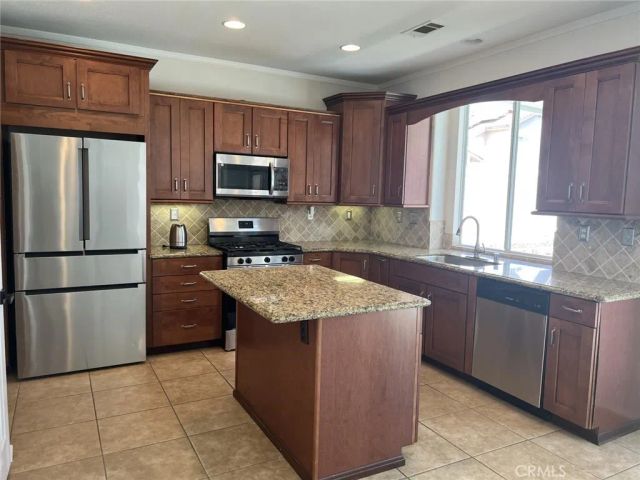 29752 Camino Cristal, Menifee, CA 92584