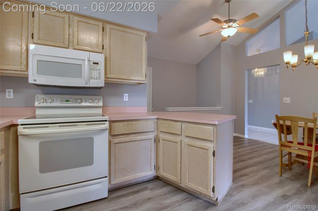 26901 Coachlight Street, Woodhaven, MI 48183