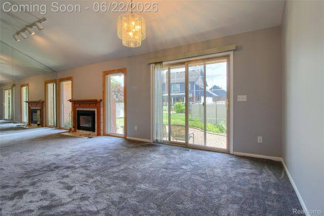 26901 Coachlight Street, Woodhaven, MI 48183