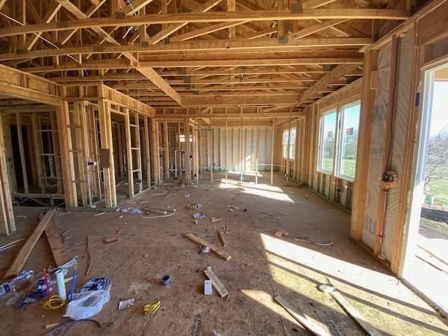 20665 Skyview Lane, Spring Hill, KS 66083