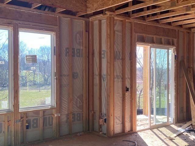 20665 Skyview Lane, Spring Hill, KS 66083