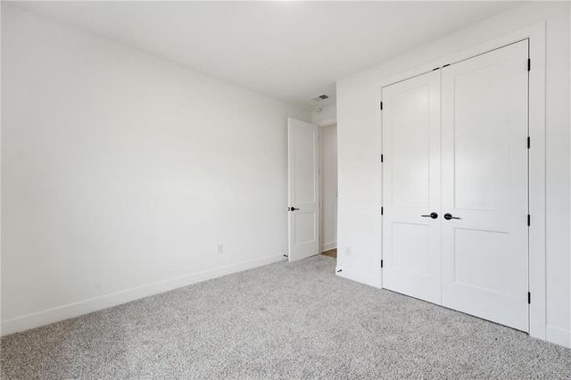 20665 Skyview Lane, Spring Hill, KS 66083