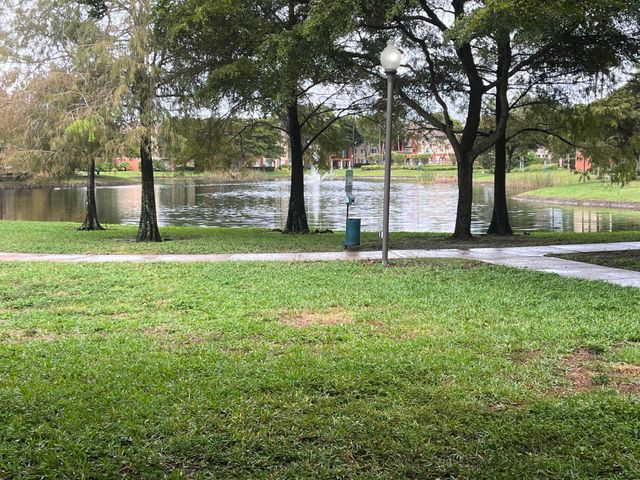 4167 N Haverhill Road 1102, West Palm Beach, FL 33417