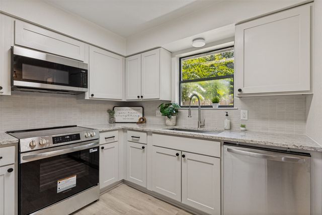 6348 N Park Drive, Watauga, TX 76148