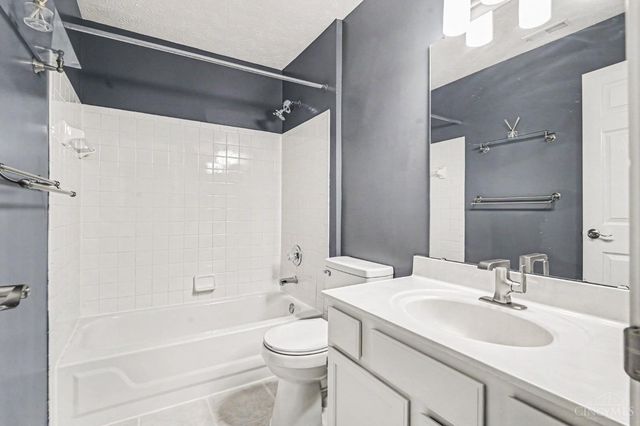 410 Carrington Lane, Loveland, OH 45140