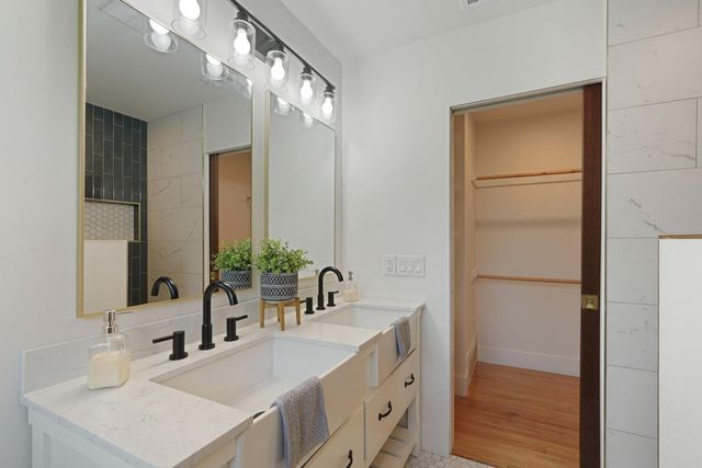 870 Bel Air Ct, Lodi, CA 95240