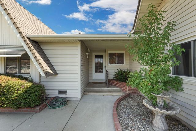 870 Bel Air Ct, Lodi, CA 95240