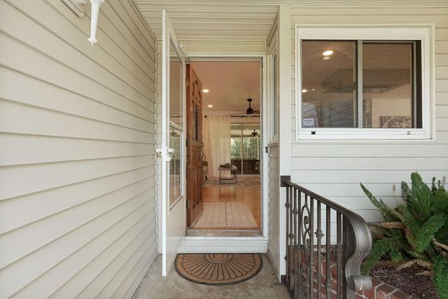 870 Bel Air Ct, Lodi, CA 95240