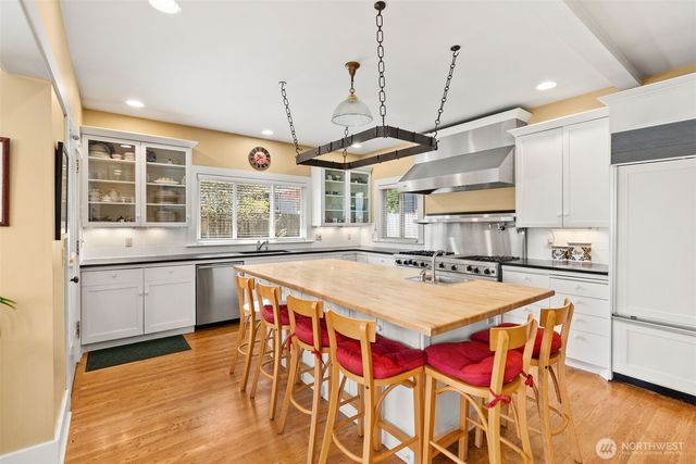 813 Midway Avenue NW, Olympia, WA 98502