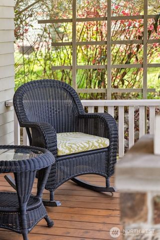 813 Midway Avenue NW, Olympia, WA 98502