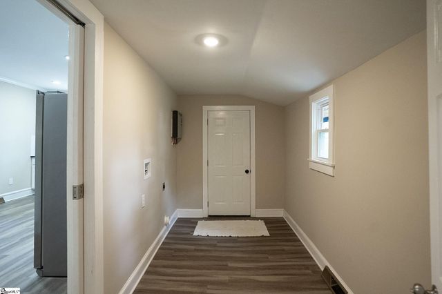 16 Pettee Street, Greenville, SC 29611