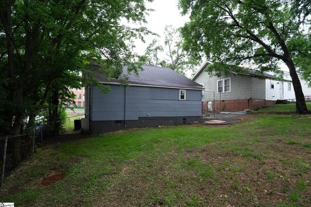 16 Pettee Street, Greenville, SC 29611