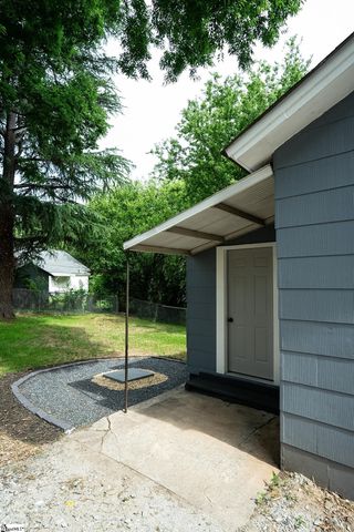 16 Pettee Street, Greenville, SC 29611
