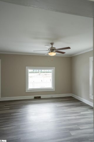 16 Pettee Street, Greenville, SC 29611