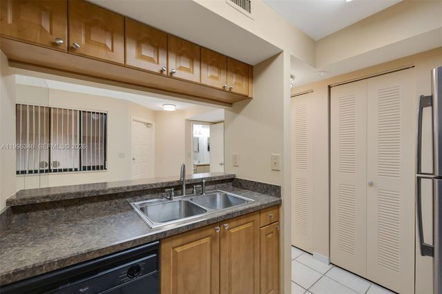 15485 N Miami Lakeway N 208-2, Miami Lakes, FL 33014