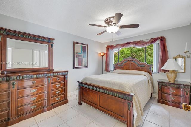 15485 N Miami Lakeway N 208-2, Miami Lakes, FL 33014