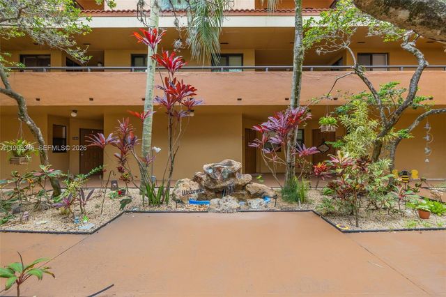 15485 N Miami Lakeway N 208-2, Miami Lakes, FL 33014