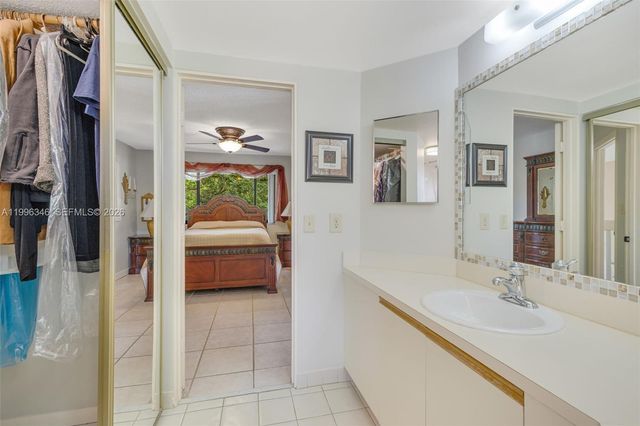 15485 N Miami Lakeway N 208-2, Miami Lakes, FL 33014