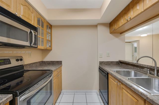 15485 N Miami Lakeway N 208-2, Miami Lakes, FL 33014