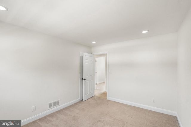 7 OAKEN LN, Hamilton, NJ 08619