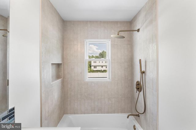 7 OAKEN LN, Hamilton, NJ 08619