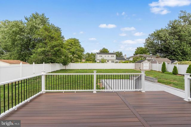 7 OAKEN LN, Hamilton, NJ 08619