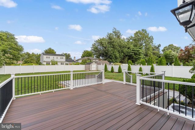 7 OAKEN LN, Hamilton, NJ 08619
