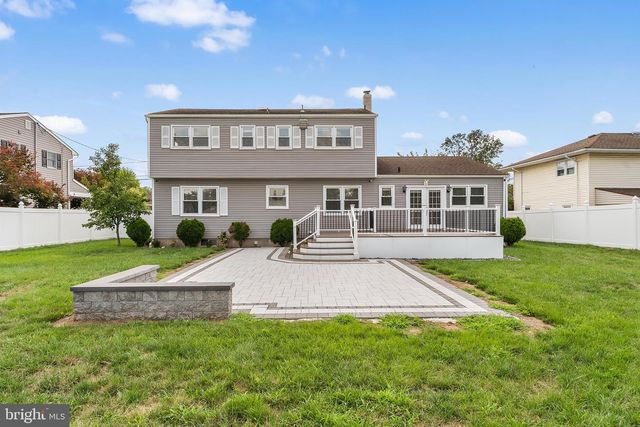 7 OAKEN LN, Hamilton, NJ 08619