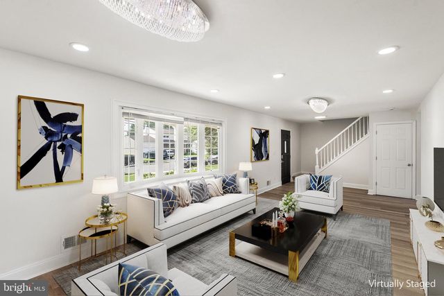 7 OAKEN LN, Hamilton, NJ 08619
