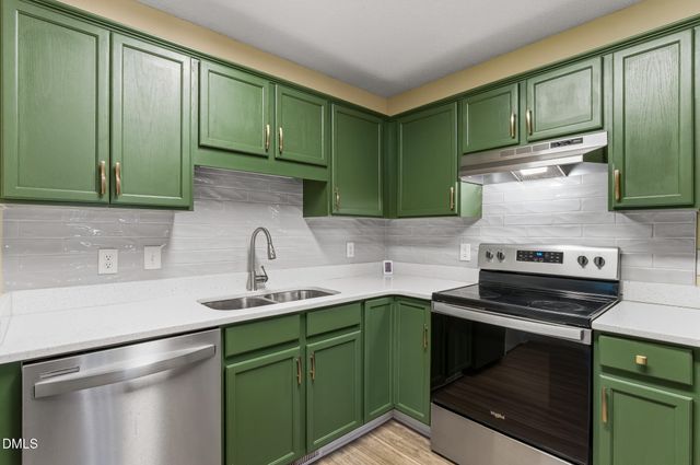 110 Autumn Court, Zebulon, NC 27597