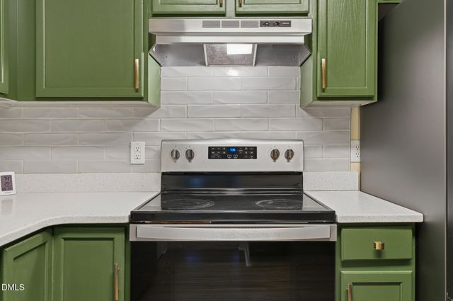 110 Autumn Court, Zebulon, NC 27597