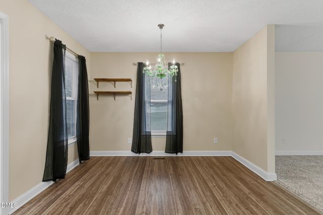 110 Autumn Court, Zebulon, NC 27597